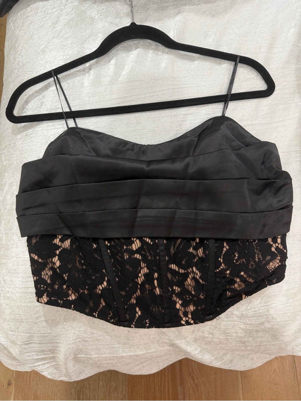 DO+BE Black Lace-Trim Bustier with Nude Lining